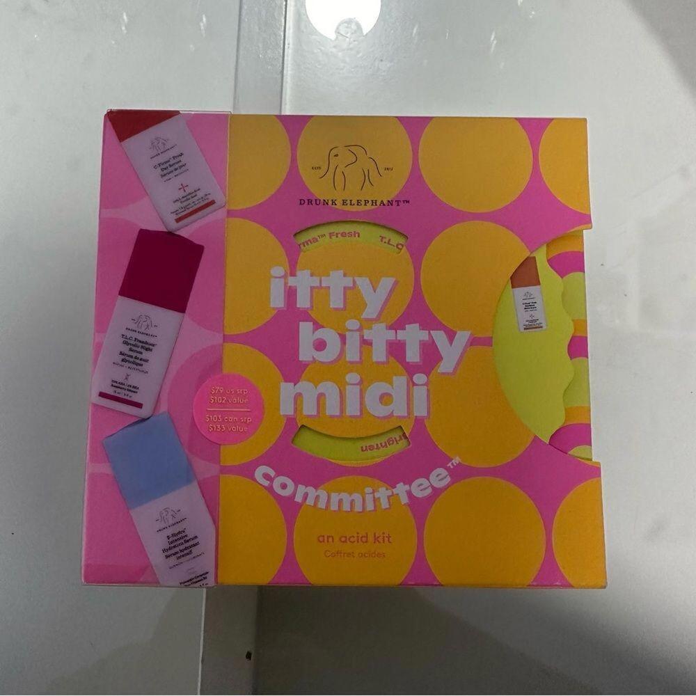 Drunk Elephant Itty Bitty Midi Kit